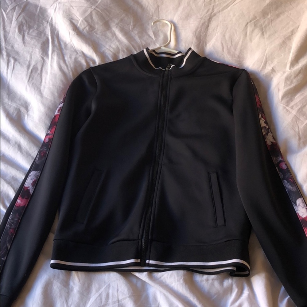 Forever 21 workout jacket
